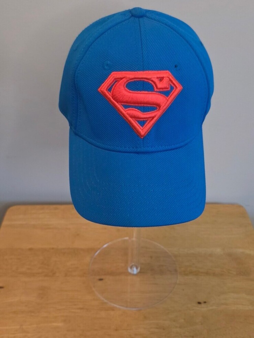 SOLD!!! Mens DC Superman Stretch Fit Red Logo Baseball Cap